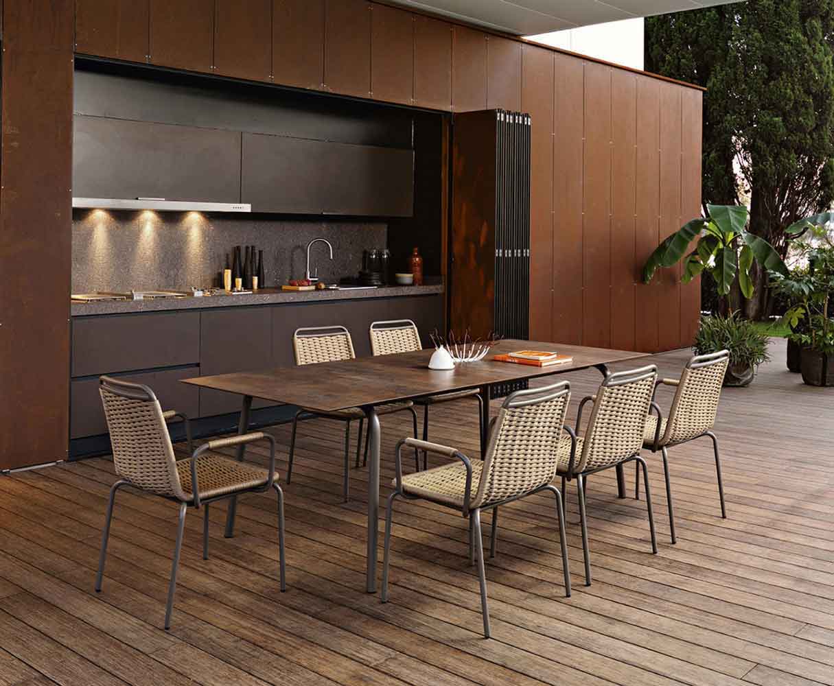 dinning set for outdoor use, outdoor wooden table with chairs, walnut table for outdoor use, high resistance to sun and water outdoor table, dinning set, trapezi me karekles gia exoteriko xoro, karekles me trapezi megalo exoterikou xorou